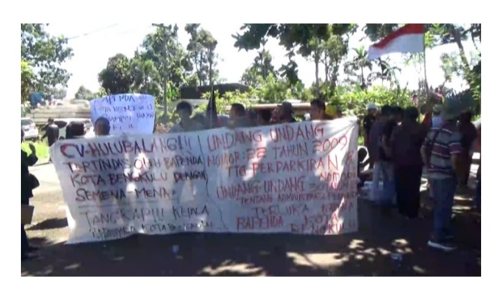 HULUBALANG Kepung Walikota Bengkulu, Meminta Usut Tuntas Rekayasa Pajak Parkir oleh&nbsp;BAPENDA