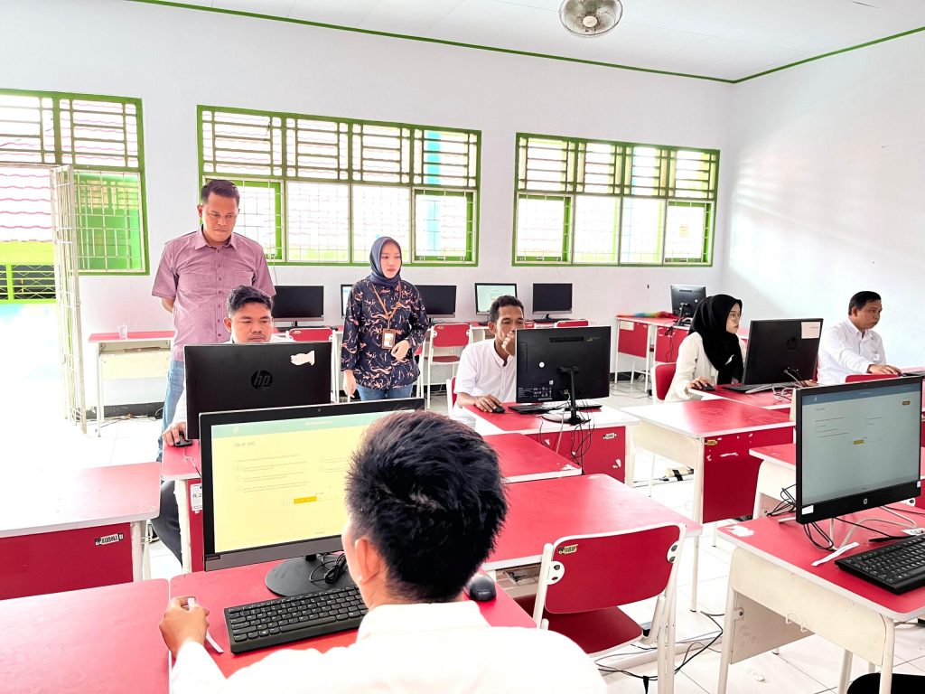 Bawaslu Benteng Laksanakan Tes Tertulis Calon Anggota Panwaslucam, 1 Peserta Tidak&nbsp;Hadir