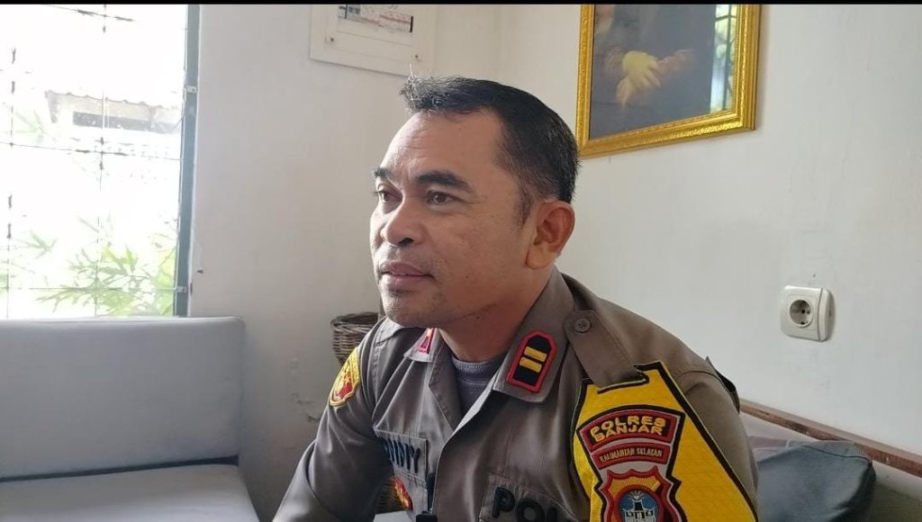 Peziarah Di Mintai Uang Bunga Oleh Pengelola Makam Satu Juta, Kapolsek Astambul Buka&nbsp;Suara