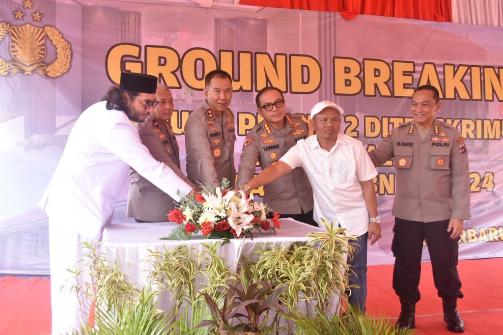 Kapolda Pimpin Upacara Pemasangan Pancang Pertama Gedung Ditreskrimum Polda&nbsp;Kalsel