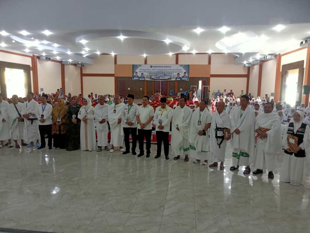 Keloter 25 Terakhir Jamaah Calhaj Sumut Dilepas Kakanwil Kemenagsu