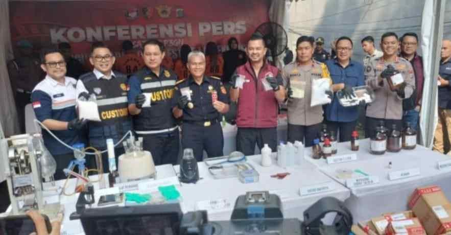 Ruko Pembuatan Pil Ekstasi di Jalan Jumhana Medan&nbsp;Area