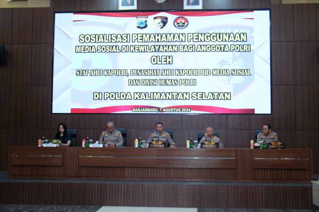 Staf Ahli Kapolri Sosialisasi Pemahaman Penggunaan Media Sosial bagi Personil Polda Kalsel